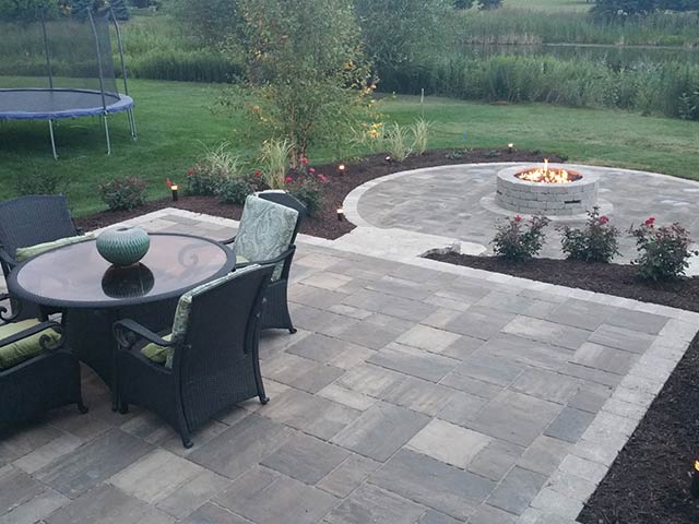 paver patio, fire pit